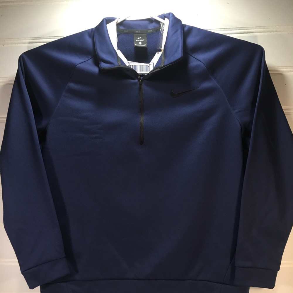 Nike men’s long sleeve pullover 1/4 zip top